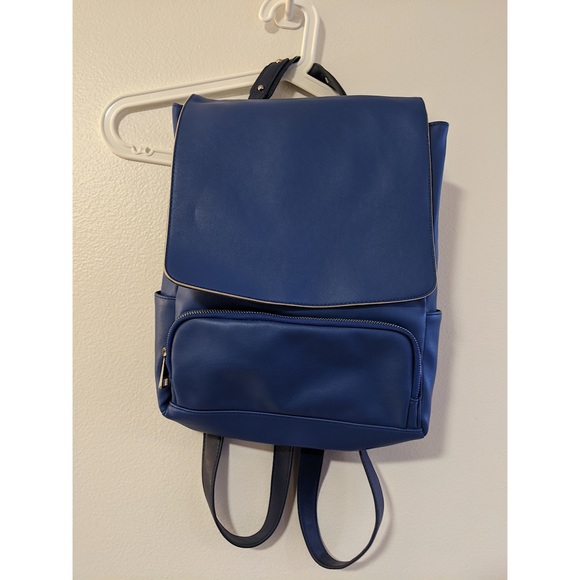 Accessorize Backpack - Picture 2 of 6